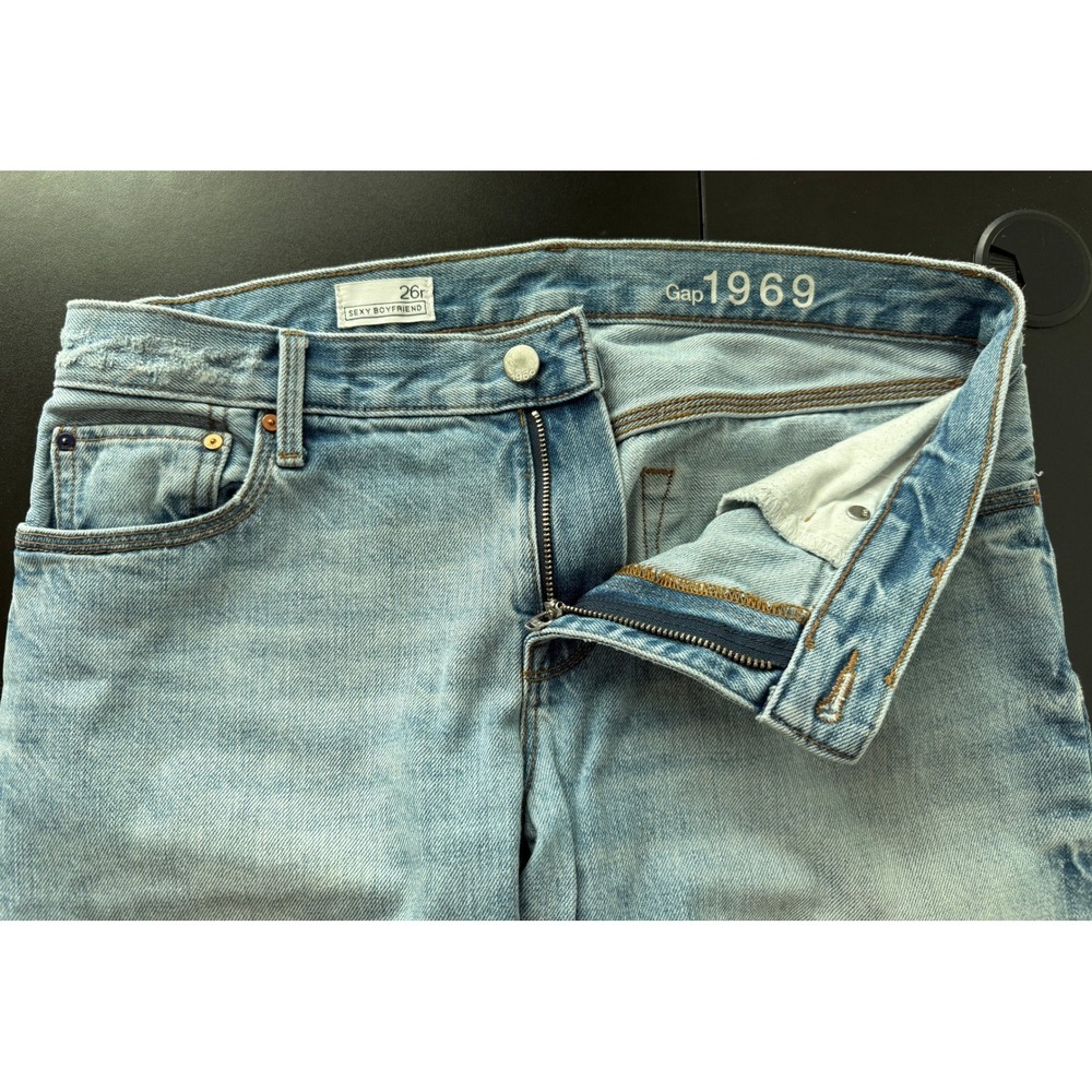 Gap 1969 Sexy Boyfriend Jeans Light Wash Blue Denim 26r Relaxed Fit Mid Rise - Picture 4 of 8
